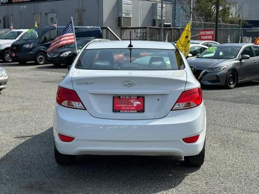 2017 Hyundai Accent Value Edition