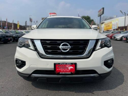 2020 Nissan Pathfinder SL 4WD