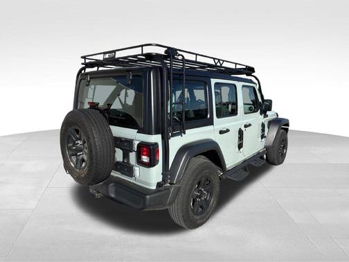 Earl Clearcoat 2024 Jeep Wrangler Sport