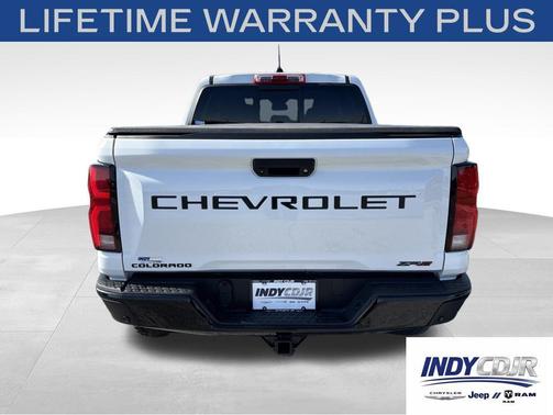 Summit White 2024 Chevrolet Colorado ZR2