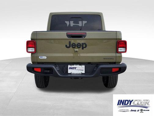 41 2026 Jeep Gladiator Sahara 4x4