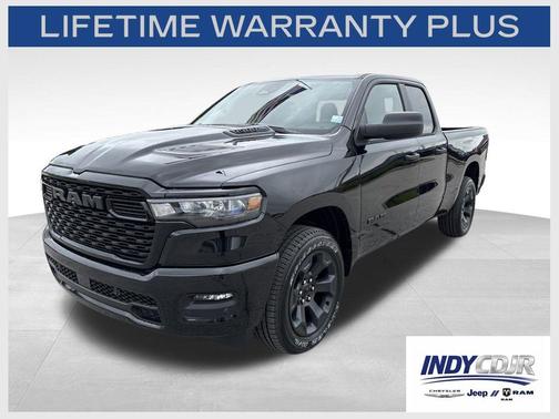 Diamond Black Crystal Pearlcoat 2026 RAM 1500 Express