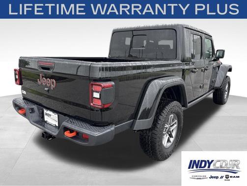 Black Clearcoat 2026 Jeep Gladiator Mojave 4x4