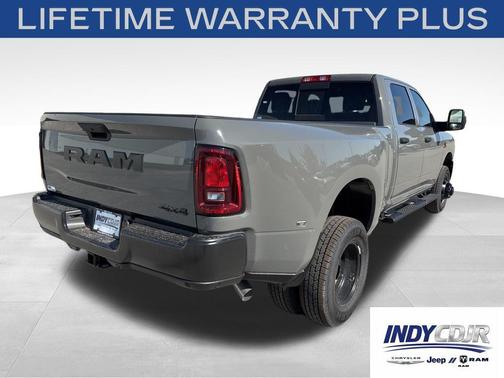 Ceramic Gray Clearcoat 2026 RAM 3500 Tradesman Crew Cab 4x4 8' Box