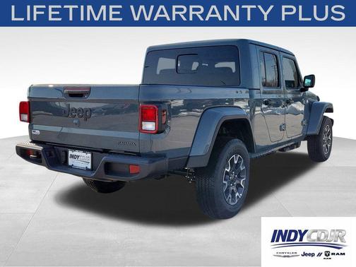Anvil Clearcoat 2026 Jeep Gladiator Sahara 4x4