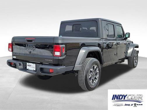 Black Clearcoat 2026 Jeep Gladiator Sahara 4x4