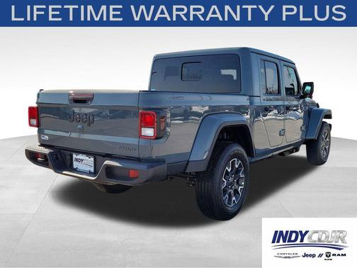 Anvil Clearcoat 2026 Jeep Gladiator Sahara 4x4