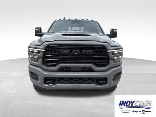 Ceramic Gray Clearcoat 2026 RAM 2500 Laramie Crew Cab 4x4 6'4' Box