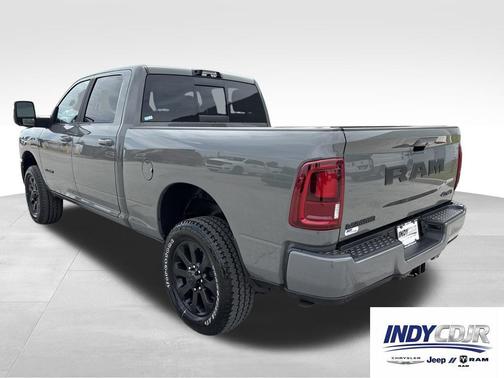 Ceramic Gray Clearcoat 2026 RAM 2500 Laramie Crew Cab 4x4 6'4' Box