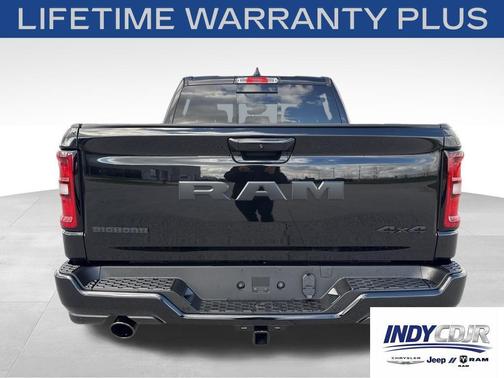 Diamond Black Crystal Pearlcoat 2026 RAM 1500 Big Horn/Lone Star