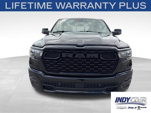 Diamond Black Crystal Pearlcoat 2026 RAM 1500 Big Horn/Lone Star