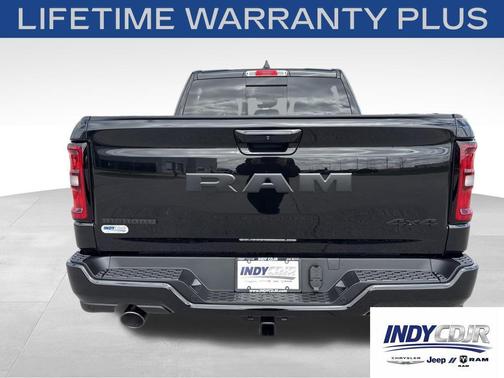 Diamond Black Crystal Pearlcoat 2026 RAM 1500 Big Horn/Lone Star