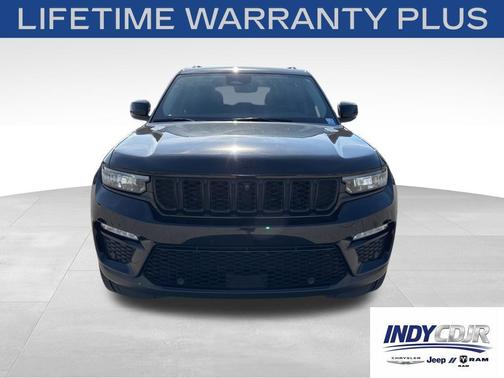 Diamond Black Crystal Pearlcoat 2023 Jeep Grand Cherokee Limited