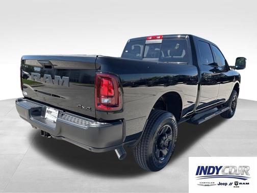 Diamond Black Crystal Pearlcoat 2026 RAM 2500 Tradesman Crew Cab 4x4 6'4' Box