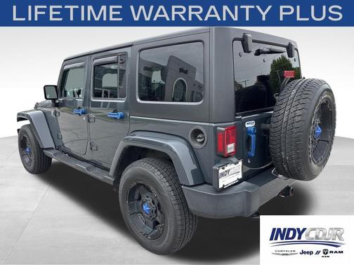 Rhino Clearcoat 2016 Jeep Wrangler Unlimited Sahara