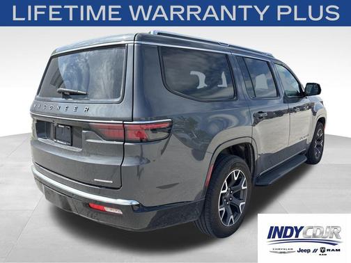 Baltic Gray Metallic Clearcoat 2023 Jeep Wagoneer Series III 4x4