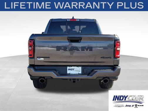 Granite Crystal Metallic Clearcoat 2026 RAM 1500 Big Horn/Lone Star
