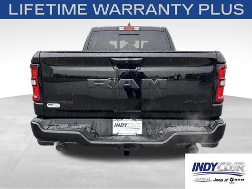 Diamond Black Crystal Pearlcoat 2026 RAM 1500 Big Horn/Lone Star