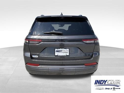 Baltic Gray Metallic Clearcoat 2026 Jeep Grand Cherokee Limited