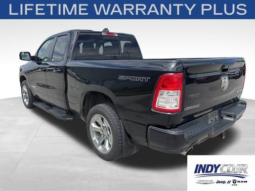 Diamond Black Crystal Pearlcoat 2019 RAM 1500 Big Horn