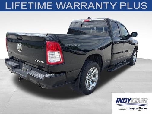 Diamond Black Crystal Pearlcoat 2019 RAM 1500 Big Horn