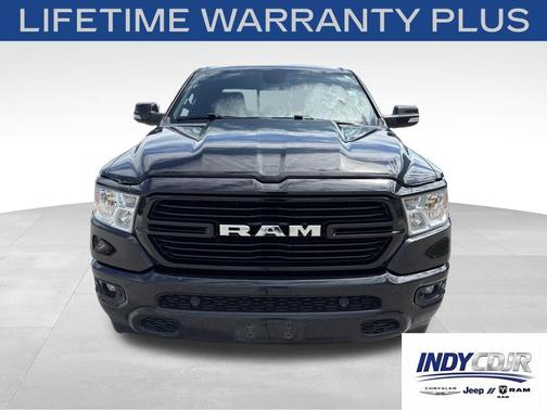 Diamond Black Crystal Pearlcoat 2019 RAM 1500 Big Horn