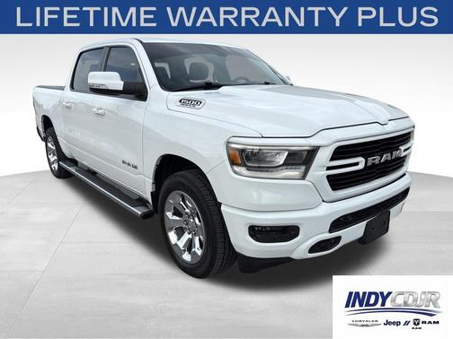 Bright White Clearcoat 2019 RAM 1500 Big Horn