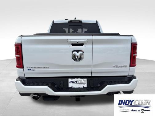 Ivory White Tri-Coat Pearlcoat 2026 RAM 1500 ST