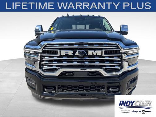 Diamond Black Crystal Pearlcoat 2026 RAM 2500 Longhorn