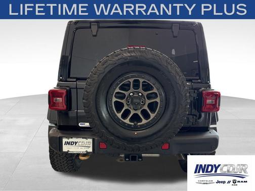 Black Clearcoat 2023 Jeep Wrangler Rubicon 392