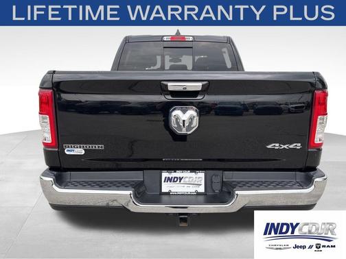 Diamond Black Crystal Pearlcoat 2019 RAM 1500 Big Horn
