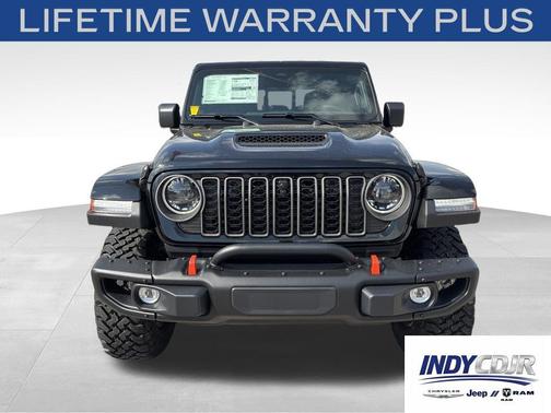 Black Clearcoat 2026 Jeep Gladiator Mojave X 4x4