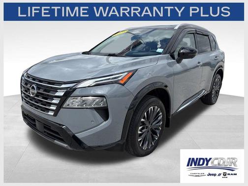 Boulder Gray Pearl/Super Black 2025 Nissan Rogue Platinum