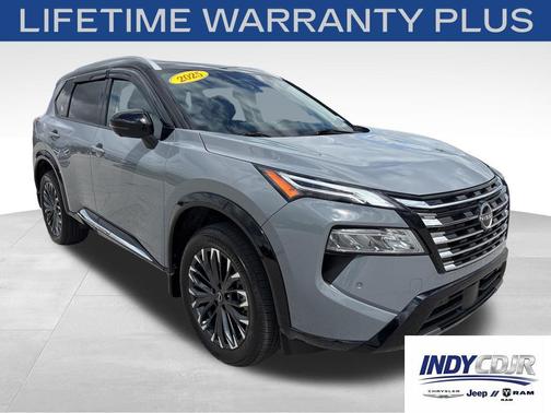 Boulder Gray Pearl/Super Black 2025 Nissan Rogue Platinum