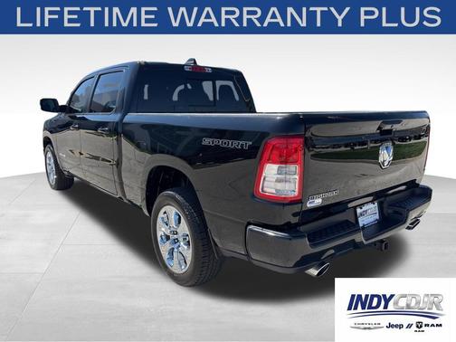 Diamond Black Crystal Pearlcoat 2022 RAM 1500 Big Horn/Lone Star