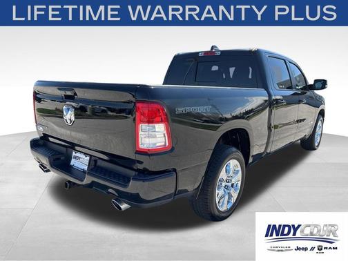 Diamond Black Crystal Pearlcoat 2022 RAM 1500 Big Horn/Lone Star