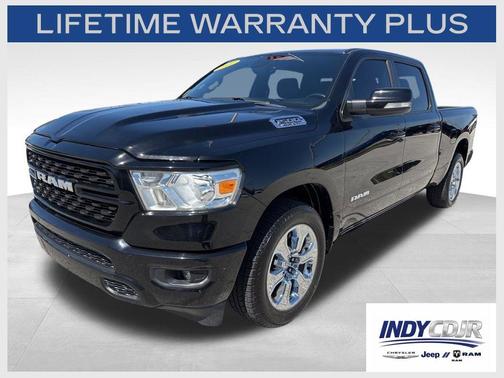 Diamond Black Crystal Pearlcoat 2022 RAM 1500 Big Horn/Lone Star