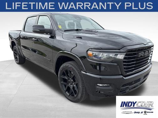 Diamond Black Crystal Pearlcoat 2026 RAM 1500 Laramie