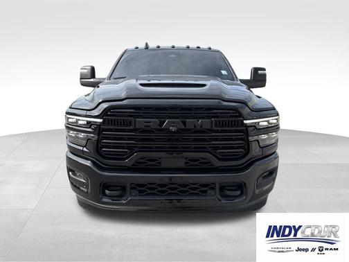 Diamond Black Crystal Pearlcoat 2025 RAM 2500 Laramie