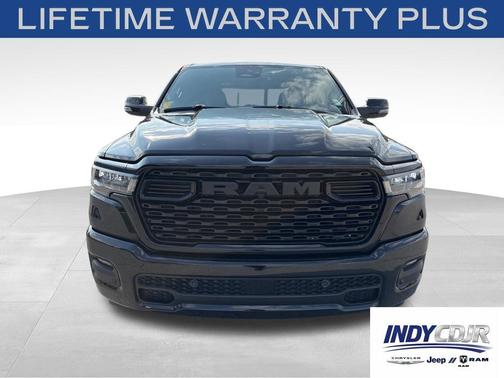 Diamond Black Crystal Pearlcoat 2026 RAM 1500 Big Horn/Lone Star