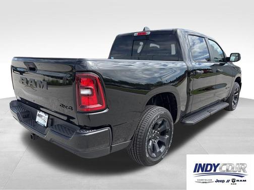 Diamond Black Crystal Pearlcoat 2026 RAM 1500 Express