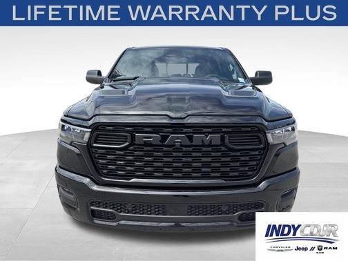 Diamond Black Crystal Pearlcoat 2026 RAM 1500 Express