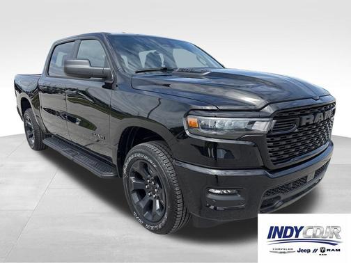 Diamond Black Crystal Pearlcoat 2026 RAM 1500 Express