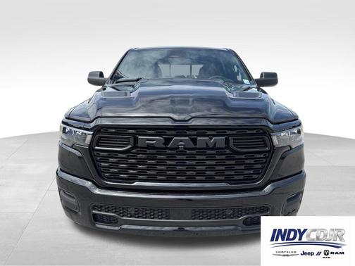 Diamond Black Crystal Pearlcoat 2026 RAM 1500 Express