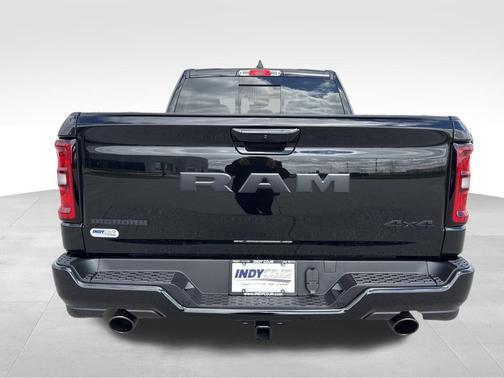 Diamond Black Crystal Pearlcoat 2026 RAM 1500 Big Horn/Lone Star