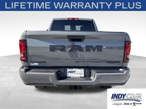 Ceramic Gray Clearcoat 2026 RAM 2500 Big Horn Crew Cab 4x4 6'4' Box
