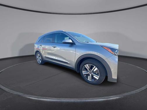 2022 Kia Niro LXS