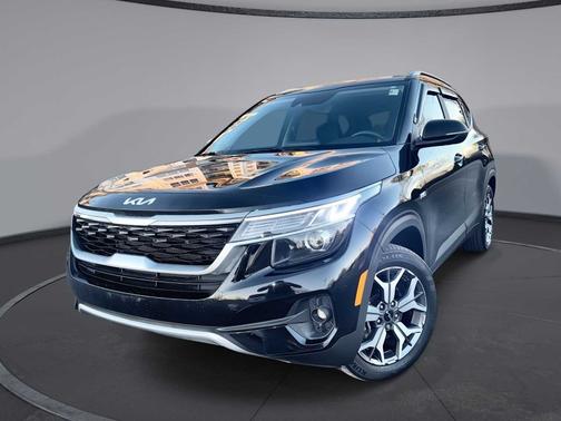 2022 Kia Seltos EX