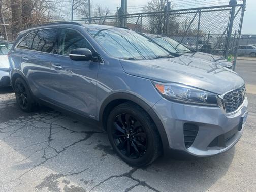 2019 Kia Sorento S V6