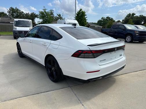2023 Honda Accord Hybrid Sport-L